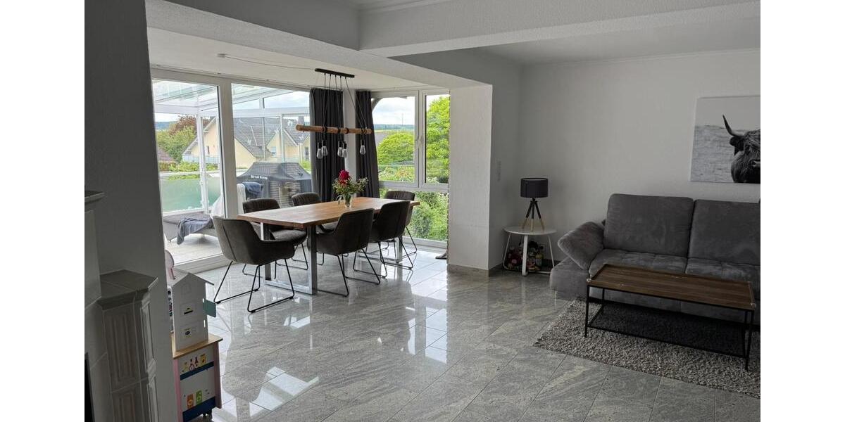 Erdgeschoßwohnung Hünfelden - 2 Zimmer, 152 m&sup2;, 1.350&euro; | Angebot:26610163