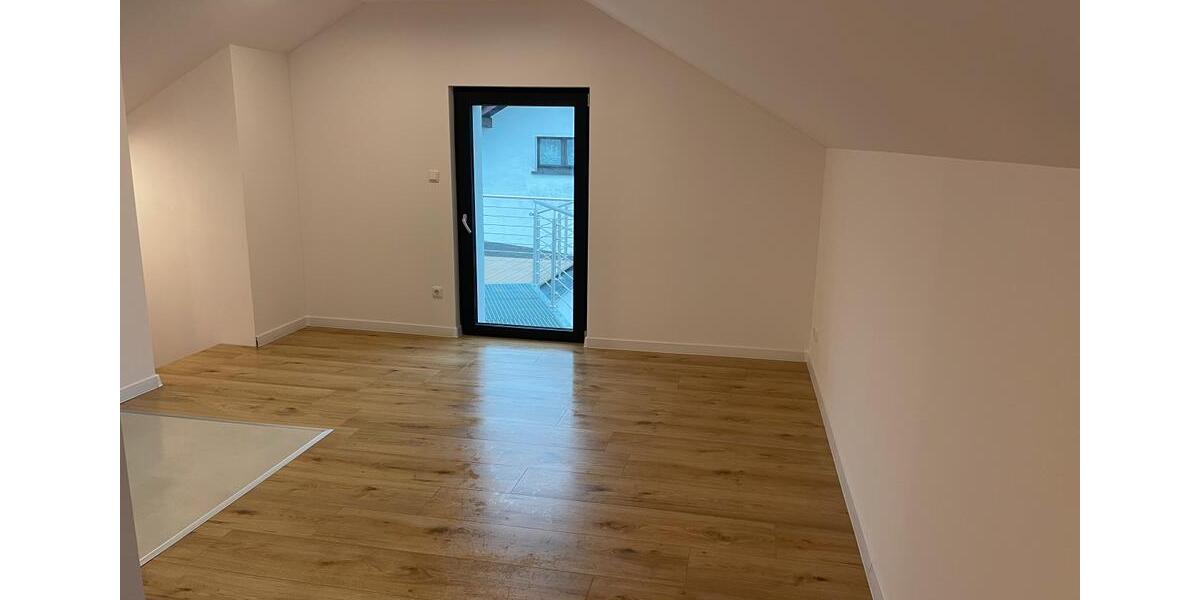 Dachgeschoßwohnung Wetzlar Altenberger Straße - 2 Zimmer, 70 m&sup2;, 730&euro; | Angebot:26461825