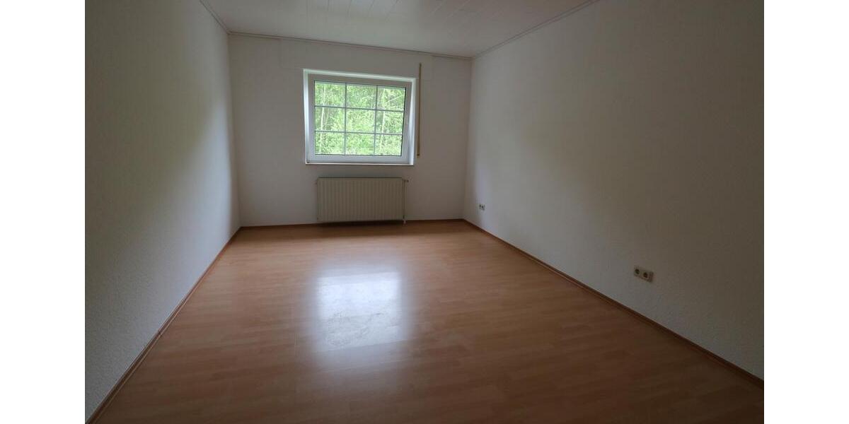 Dachgeschoßwohnung Westerstede - 3 Zimmer, 82 m&sup2;, 650&euro; | Angebot:24259133