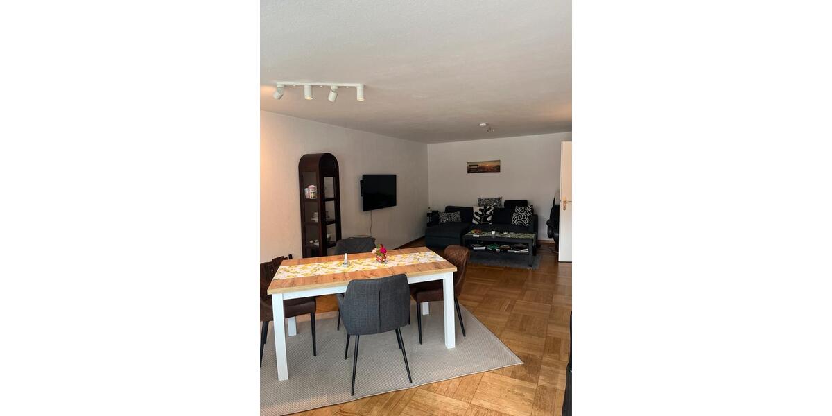 Hochparterre Neidlingen - 4 Zimmer, 1.100&euro; | Angebot:22168624