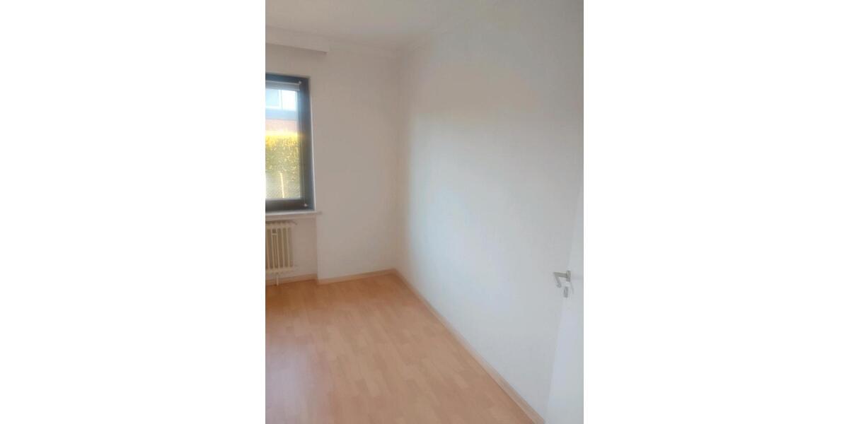 Hochparterre Schiffdorf - 3 Zimmer, 83 m&sup2;, 690&euro; | Angebot:26634937