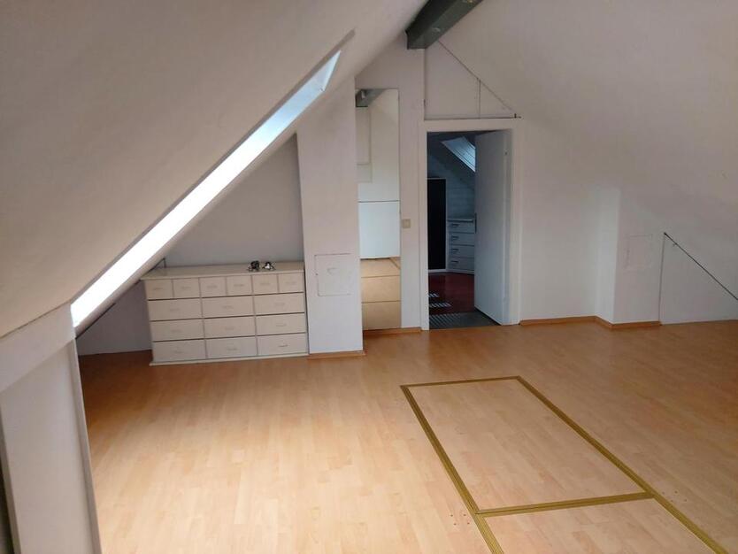 Schöne zusammenhängende WG-Zimmer in Top Lage