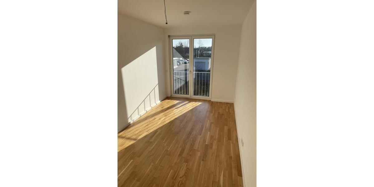 Doppelhaushälfte Schöneiche bei Berlin - 6 Zimmer, 140 m&sup2;, 2.500&euro; | Angebot:23971007