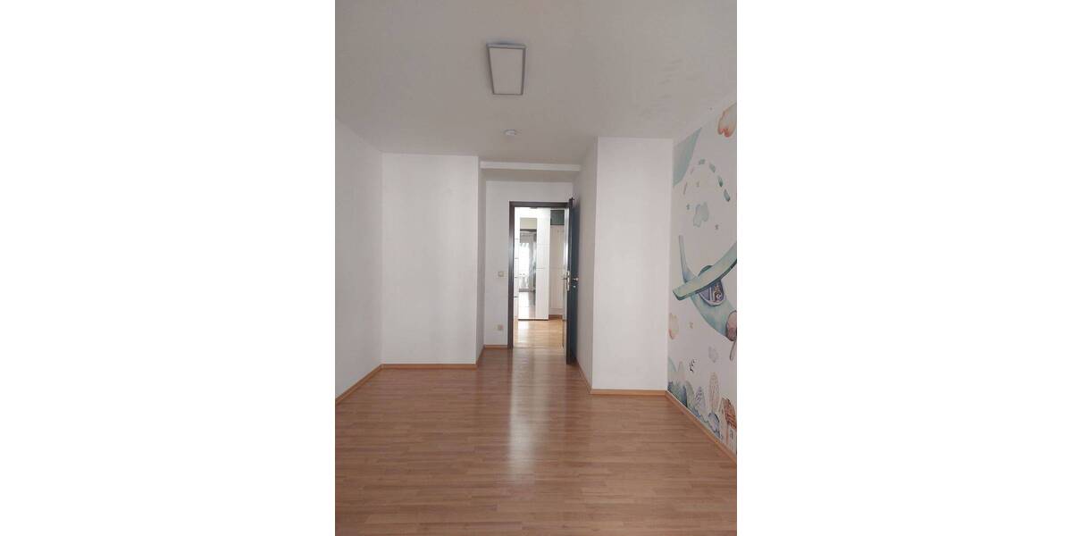 Etagenwohnung Siegburg - 3 Zimmer, 83 m&sup2;, 715&euro; | Angebot:26672294