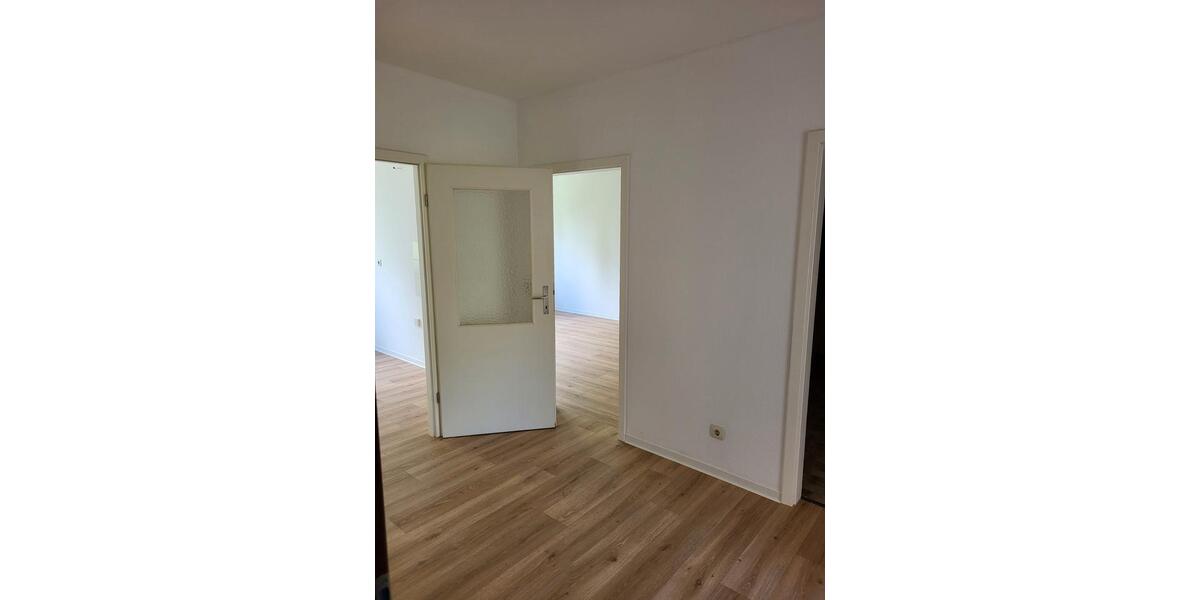 Etagenwohnung Rathenow - 3 Zimmer, 83 m&sup2;, 498&euro; | Angebot:26618247