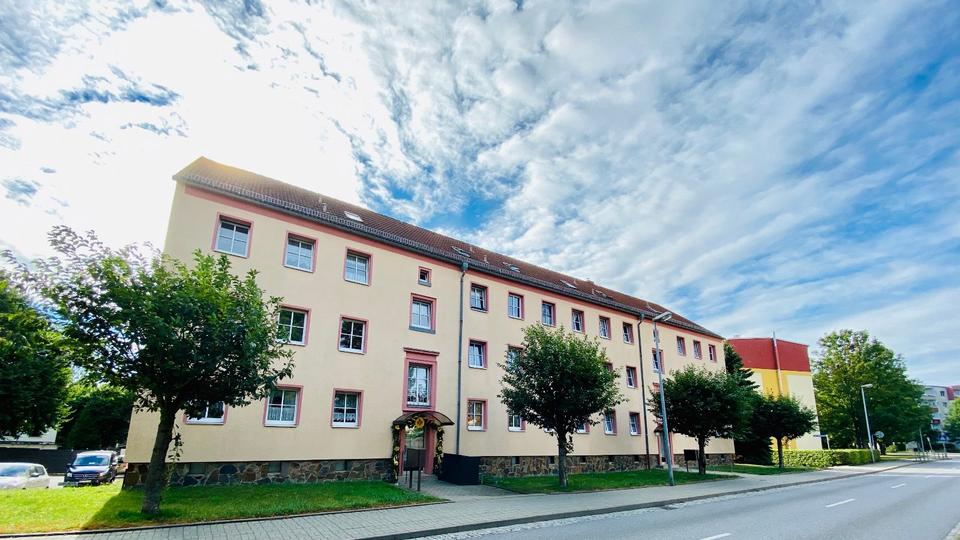 Etagenwohnung Ronneburg - 3 Zimmer, 65 m&sup2;, 365&euro; | Angebot:26476634