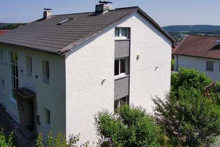 Haus Bad Kissingen - 7 Zimmer, 350 m&sup2;, 2.100&euro; | Angebot:25041179