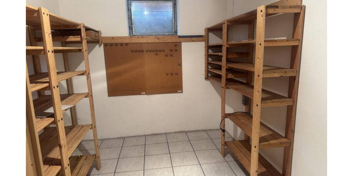 Etagenwohnung Freiburg Hochdorf - 5 Zimmer, 141 m&sup2;, 1.880&euro; | Angebot:26190172