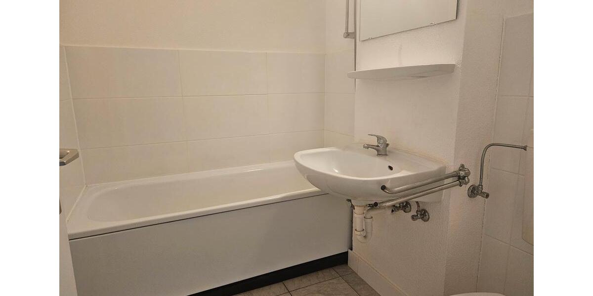 Etagenwohnung Delmenhorst - 1 Zimmer, 32 m&sup2;, 368&euro; | Angebot:26626768