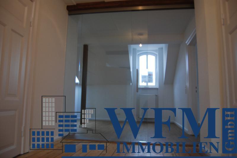 Etagenwohnung Neumünster - 5 Zimmer, 190 m&sup2;, 1.550&euro; | Angebot:26604565