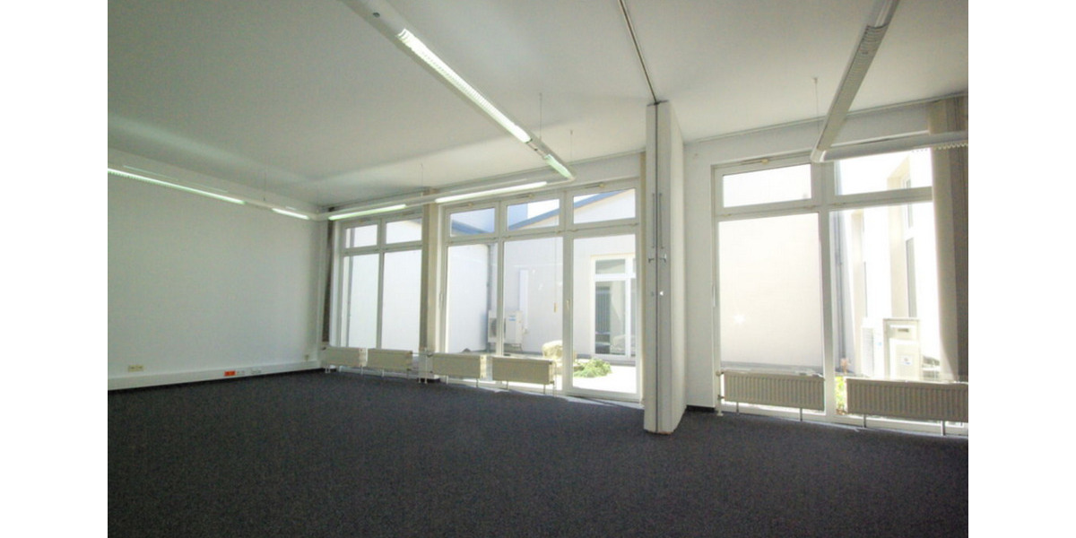 Büroräume in repräsentativen Bürohaus, nah zu A61 zimmer