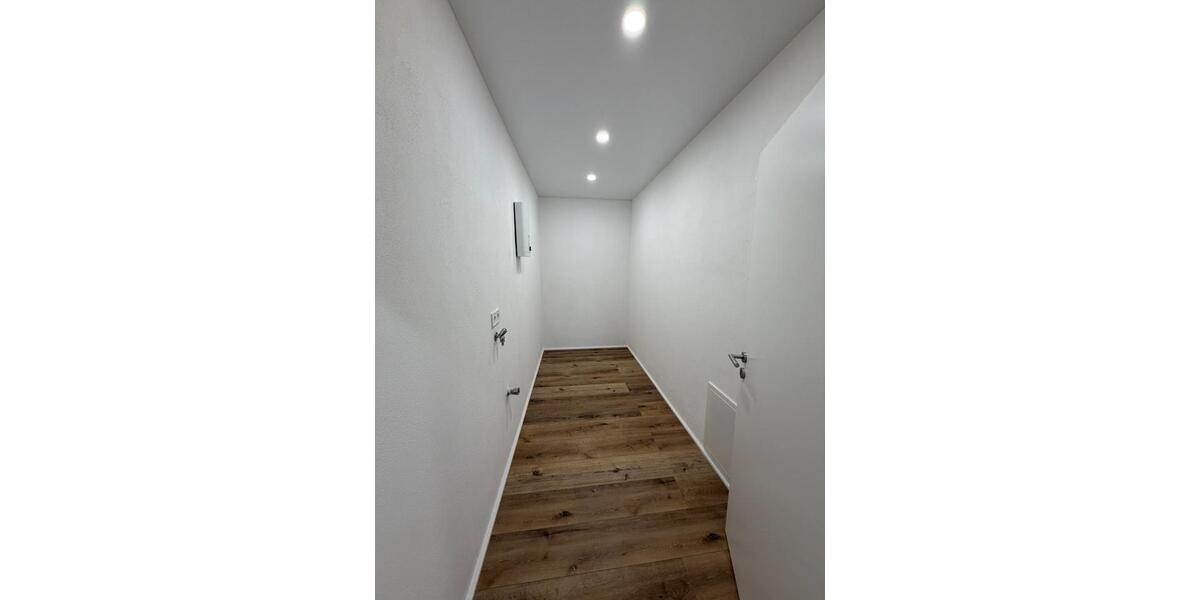 Etagenwohnung Netphen - 2 Zimmer, 90 m&sup2;, 1.000&euro; | Angebot:25178877