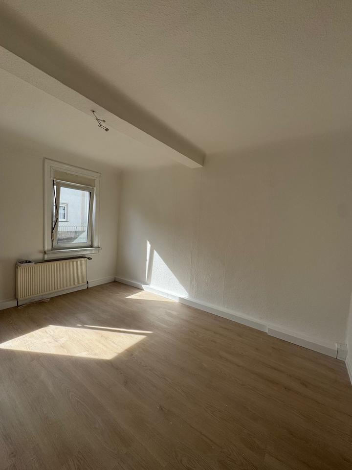 Schöne Helle 4 Raum Wohnung all inklusive zimmer