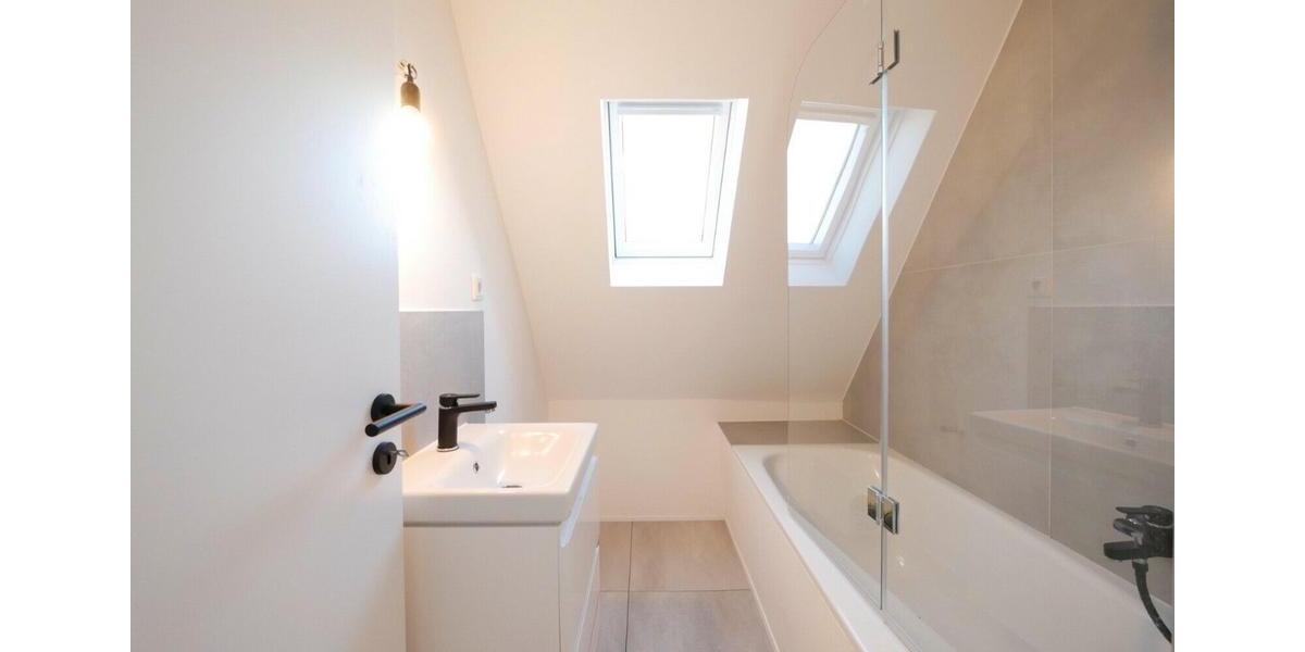 Dachgeschoßwohnung Höxter - 2 Zimmer, 50 m&sup2;, 440&euro; | Angebot:26564939