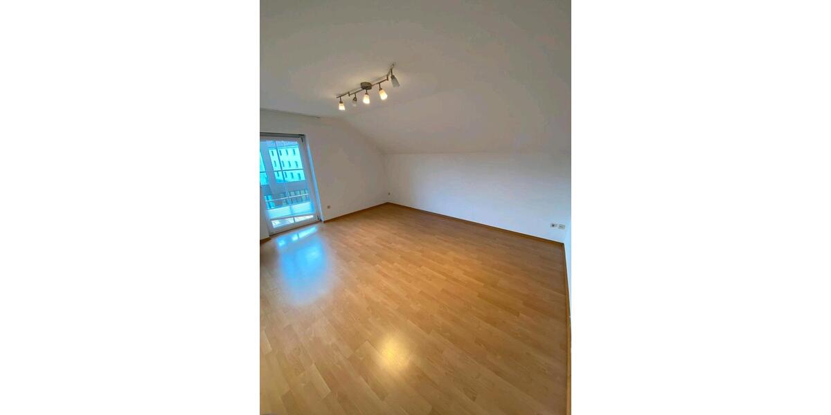 Dachgeschoßwohnung Passau Auerbach - 1 Zimmer, 30 m&sup2;, 390&euro; | Angebot:25235032