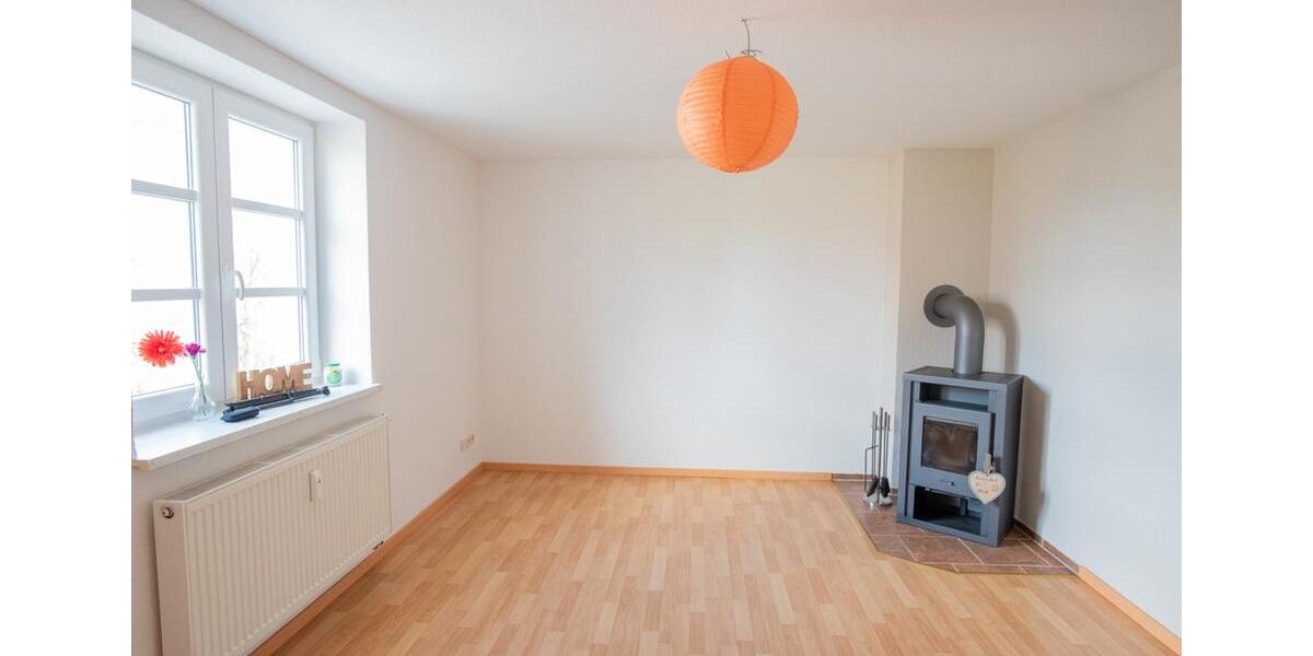 Hier können Sie Ihren Familientraum leben! 3-Raum Wohnung mit Kamin und Stellplatz 3 zimmer