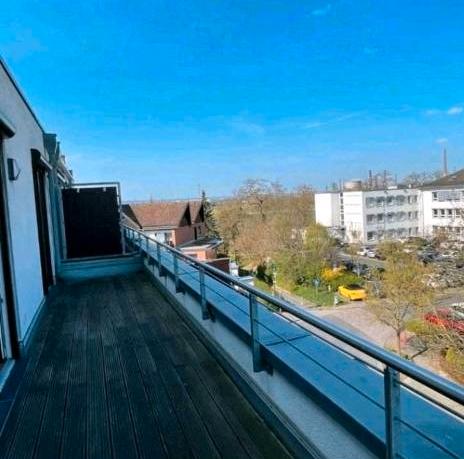 Dachgeschoßwohnung Niederkassel - 3 Zimmer, 86 m&sup2;, 1.400&euro; | Angebot:26639580