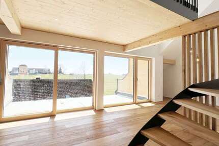 Wohnung Argenbühl - 6.5 Zimmer, 218 m&sup2;, 2.270&euro; | Angebot:26093744