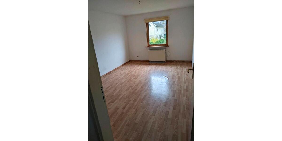 Etagenwohnung Benz - 3 Zimmer, 83 m&sup2;, 465&euro; | Angebot:24739776