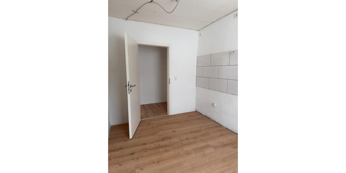 Etagenwohnung Großalmerode - 4 Zimmer, 96 m&sup2;, 730&euro; | Angebot:24562515