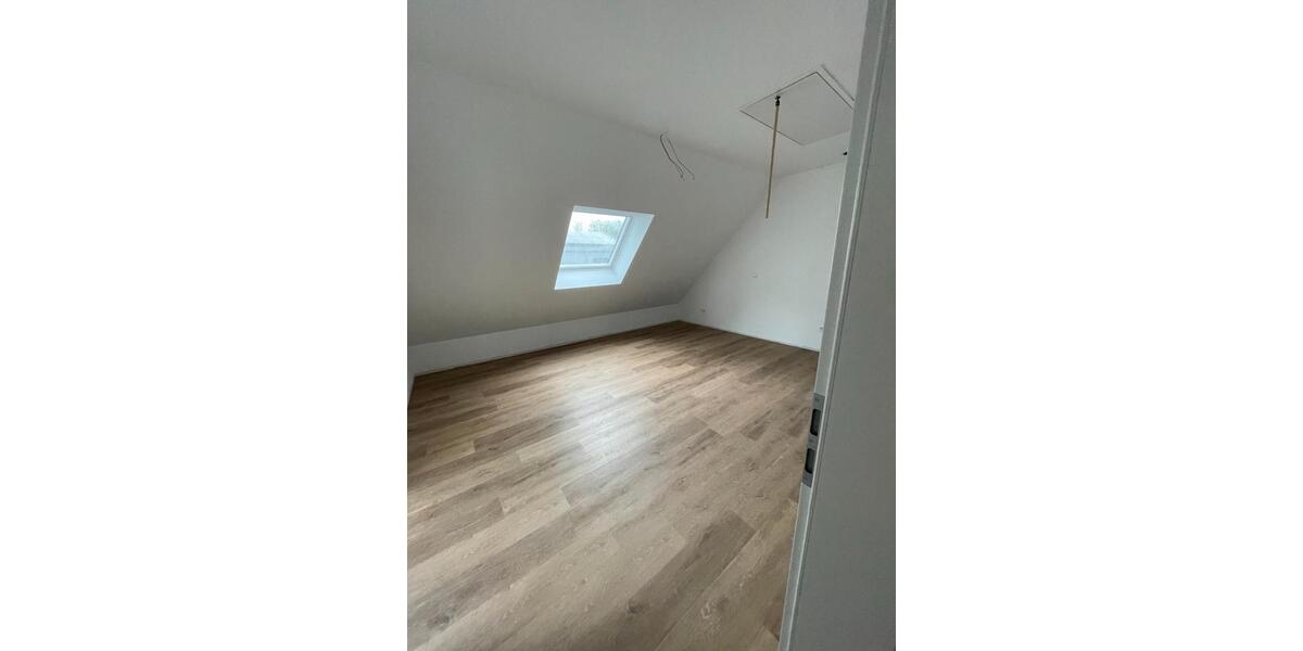 Dachgeschoßwohnung Rheine Altenrheine - 2 Zimmer, 62 m&sup2;, 838&euro; | Angebot:26463913