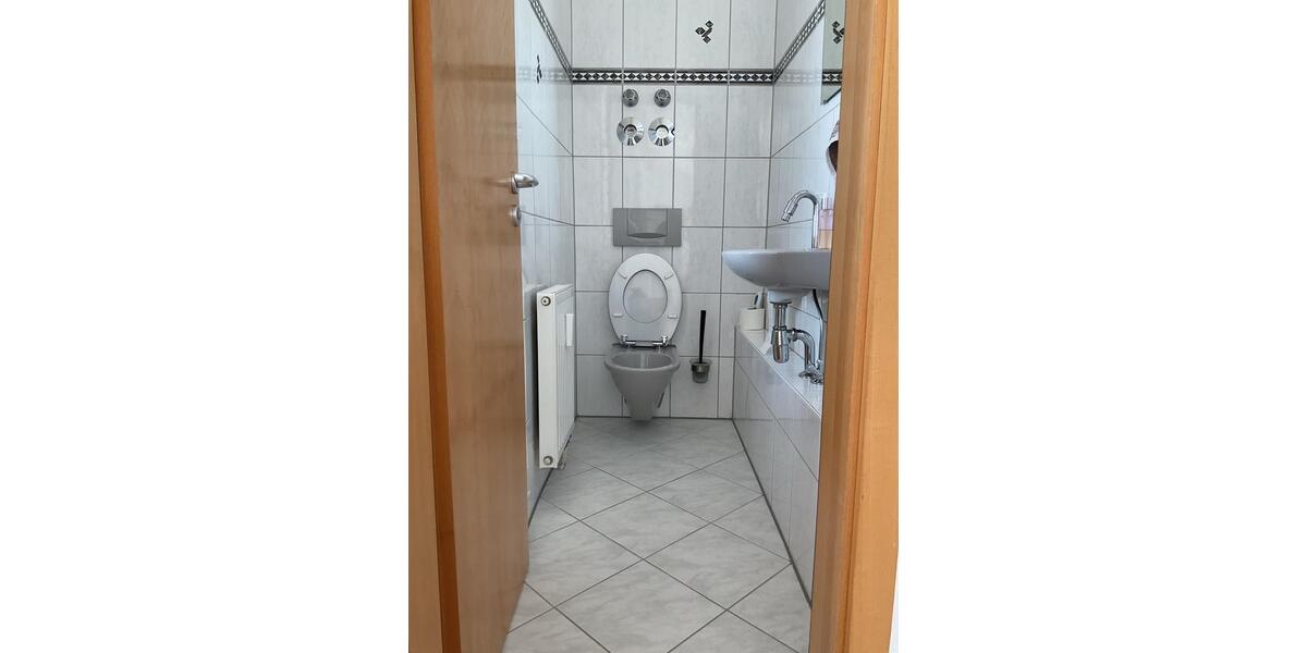 Einfamilienhaus Remseck am Neckar - 3 Zimmer, 94 m&sup2;, 1.450&euro; | Angebot:26512301