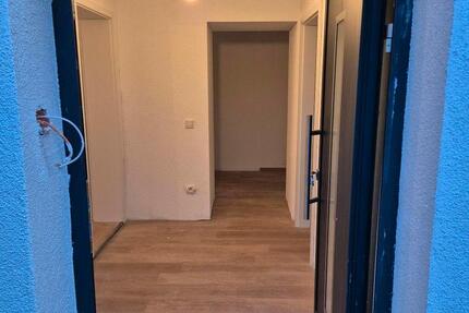 Wohnung Schmelz - 3 Zimmer, 90 m&sup2;, 650&euro; | Angebot:24818135