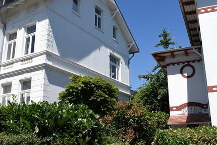 Charmanter 3-Zi-Altbau in Blankenese: Als Wohnbüro, Praxis, Atelier. Wohngemeinschaft möglich. 3.5 zimmer