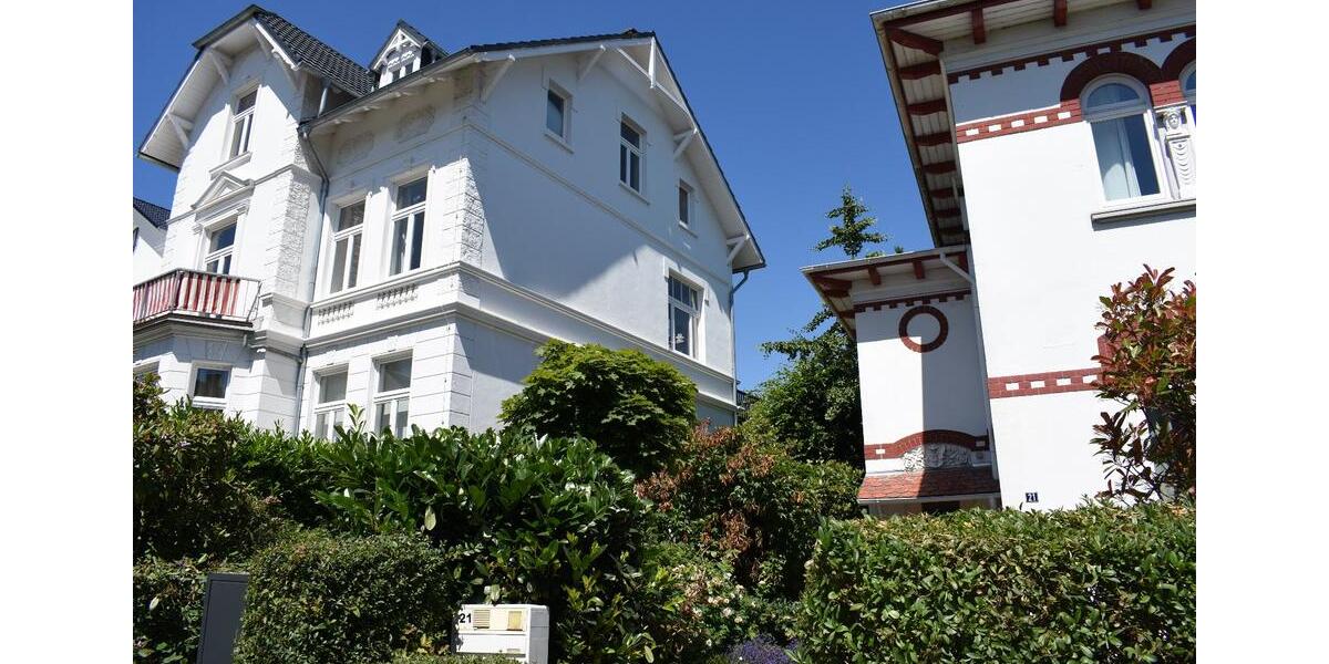 Charmanter 3-Zi-Altbau in Blankenese: Als Wohnbüro, Praxis, Atelier. Wohngemeinschaft möglich. 3.5 zimmer