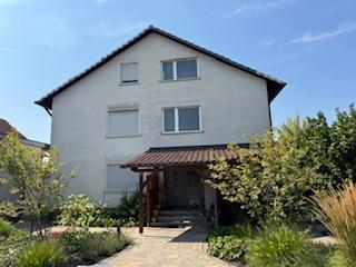 Modernisierte 3,5-ZW in Gochsheim mit Balkon 3 zimmer