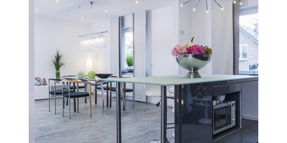 Wohnen auf Zeit Gütersloh - 2 Zimmer, 127 m&sup2;, 2.250&euro; | Angebot:25903767