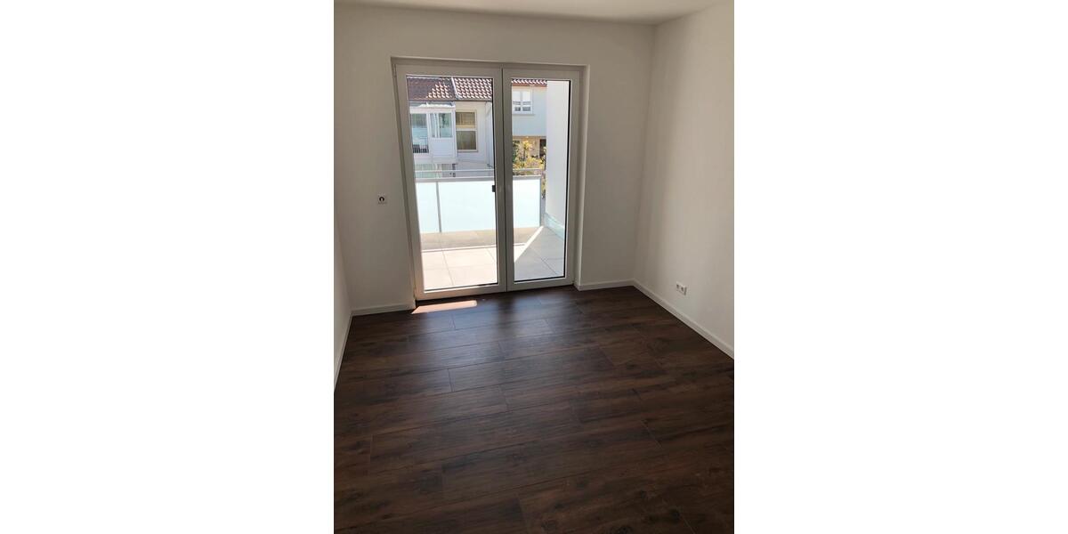 Etagenwohnung Bad Krozingen - 2 Zimmer, 70 m&sup2;, 1.250&euro; | Angebot:26232778