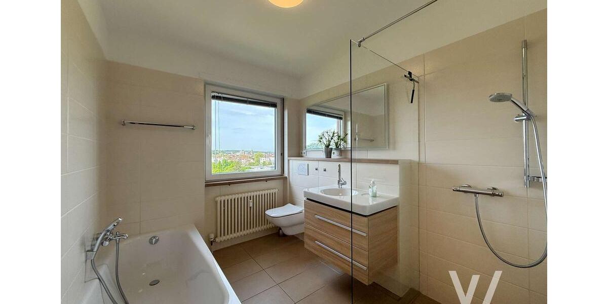 Etagenwohnung Saarbrücken - 3 Zimmer, 96 m&sup2;, 1.000&euro; | Angebot:26425775
