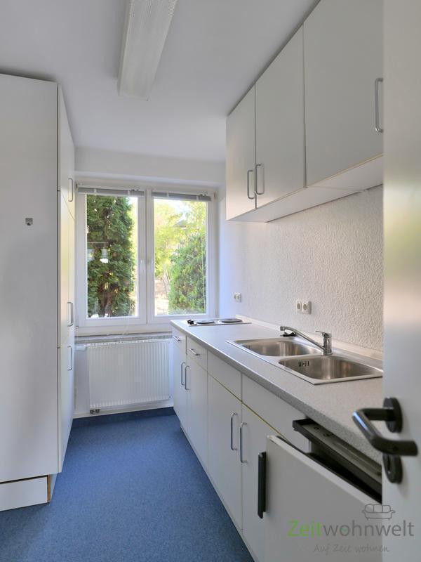 (13649_01) Erfurt: kleine bezugsfertig renovierte 3-Zi-Büroeinheit mit Einbauküche, Dusche, in ruhiger Randlage 3 zimmer