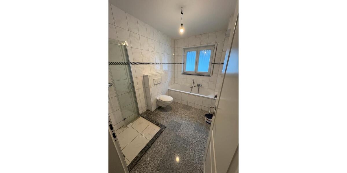 Etagenwohnung Limburg an der Lahn Linter - 5 Zimmer, 120 m&sup2;, 1.200&euro; | Angebot:25512375