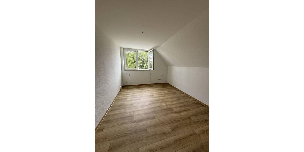 Etagenwohnung Stauchitz - 3 Zimmer, 55 m&sup2;, 385&euro; | Angebot:23971777