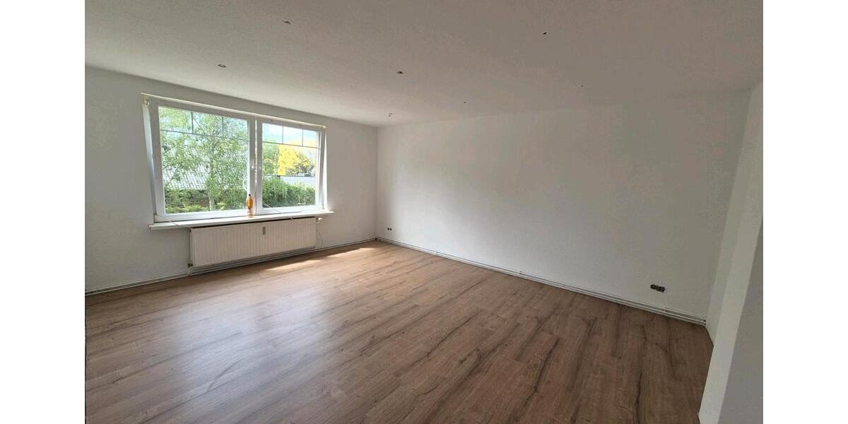 Etagenwohnung Butjadingen - 4.5 Zimmer, 92 m&sup2;, 650&euro; | Angebot:26681634