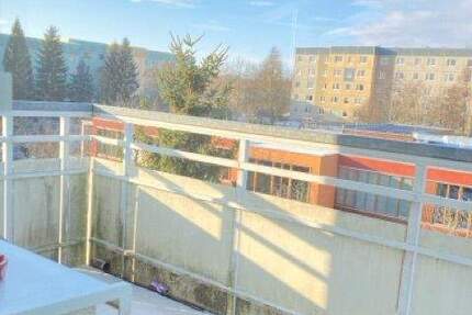 Wohnung Gotha Gotha West - 3 Zimmer, 71 m&sup2;, 425&euro; | Angebot:24450842