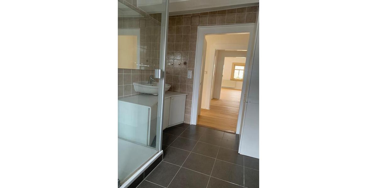 Etagenwohnung Arnstadt - 3 Zimmer, 75 m&sup2;, 650&euro; | Angebot:26701840