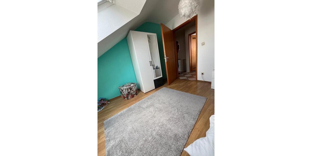 Dachgeschoßwohnung Heusweiler - 4 Zimmer, 106 m&sup2;, 670&euro; | Angebot:26251612