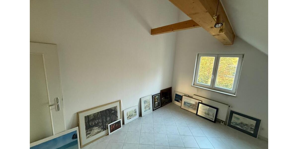 Dachgeschoßwohnung Paderborn - 3 Zimmer, 105 m&sup2;, 1.890&euro; | Angebot:25162107