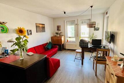 Charmante 3-Zimmer-Wohnung mit Balkon in Connewitz
