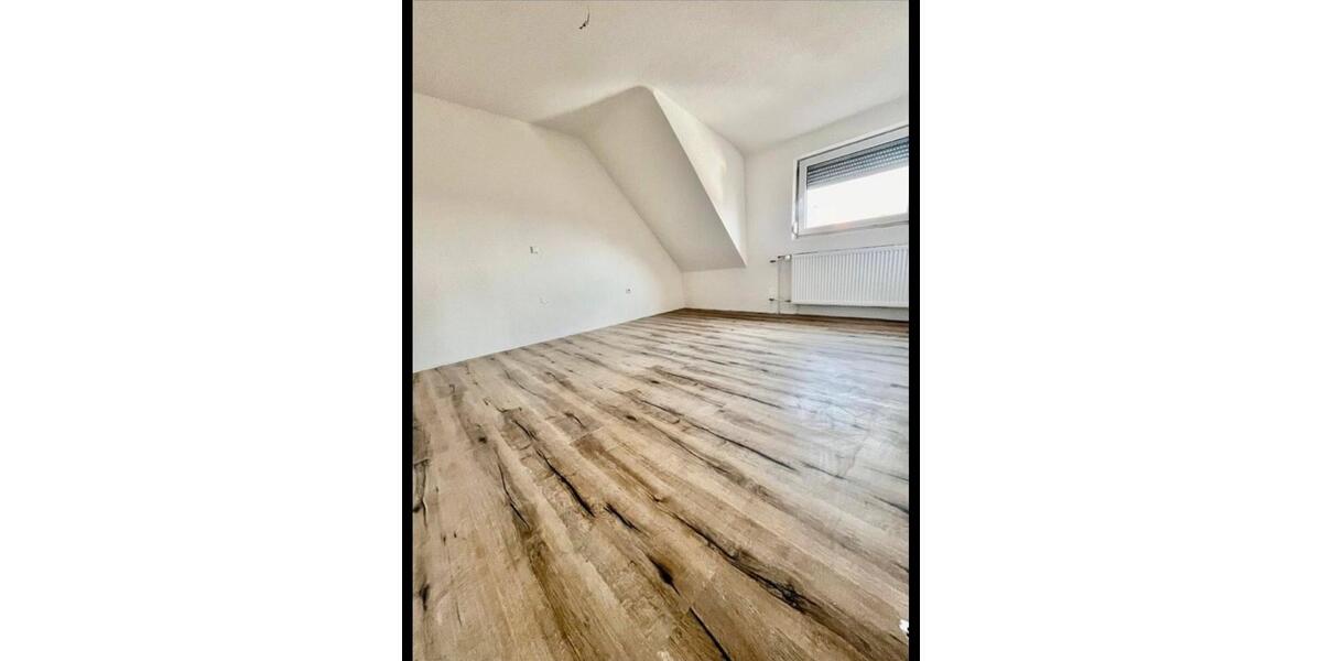 Etagenwohnung Güglingen - 4 Zimmer, 85 m&sup2;, 480&euro; | Angebot:26025497