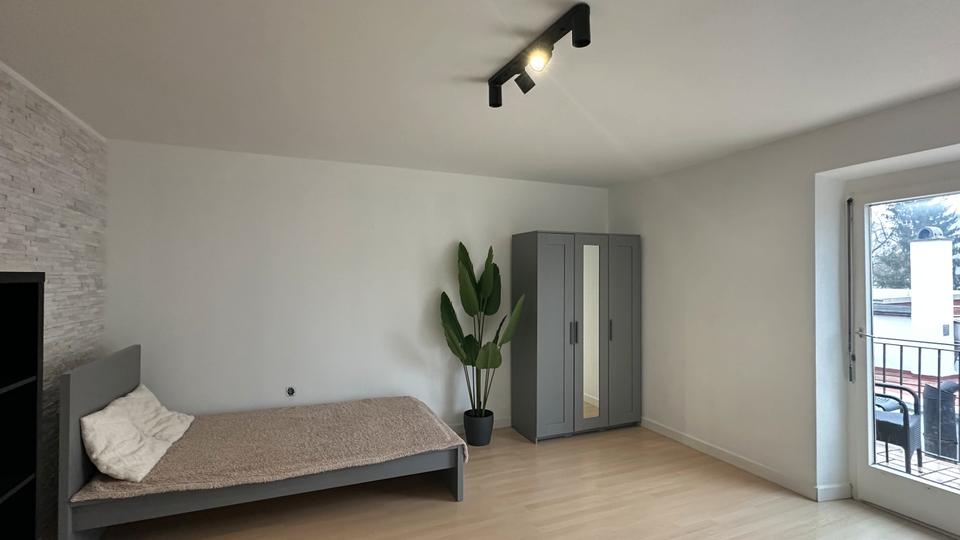 Etagenwohnung Augsburg Innenstadt - 3 Zimmer, 14 m&sup2;, 495&euro; | Angebot:24997175