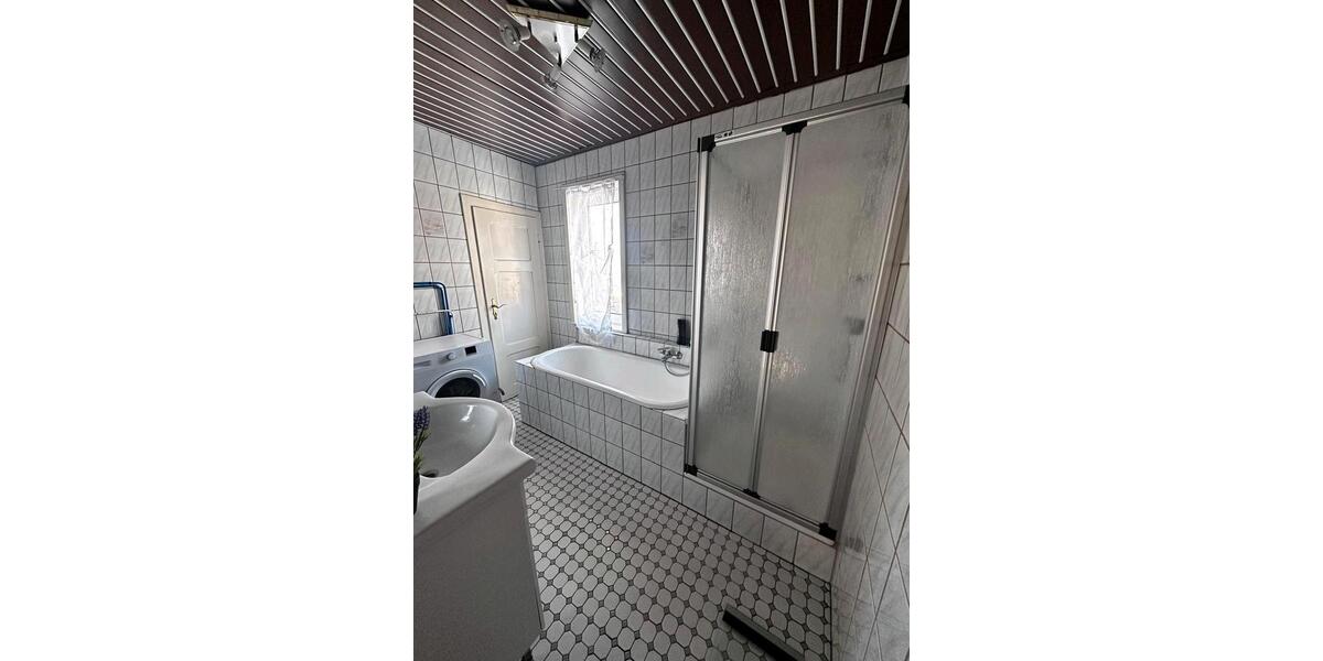 Einfamilienhaus Ellrich - 9 Zimmer, 171 m&sup2;, 1.000&euro; | Angebot:26365197