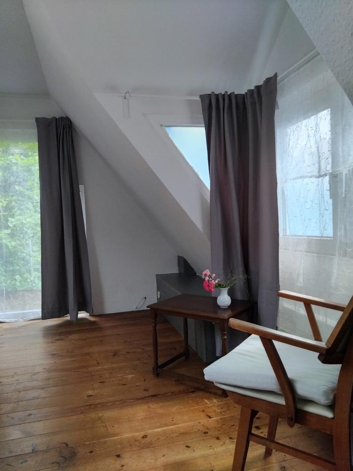 Balkon-Zimmer WG Zimmer frei 2er WG Wohnung ZOB Nähe