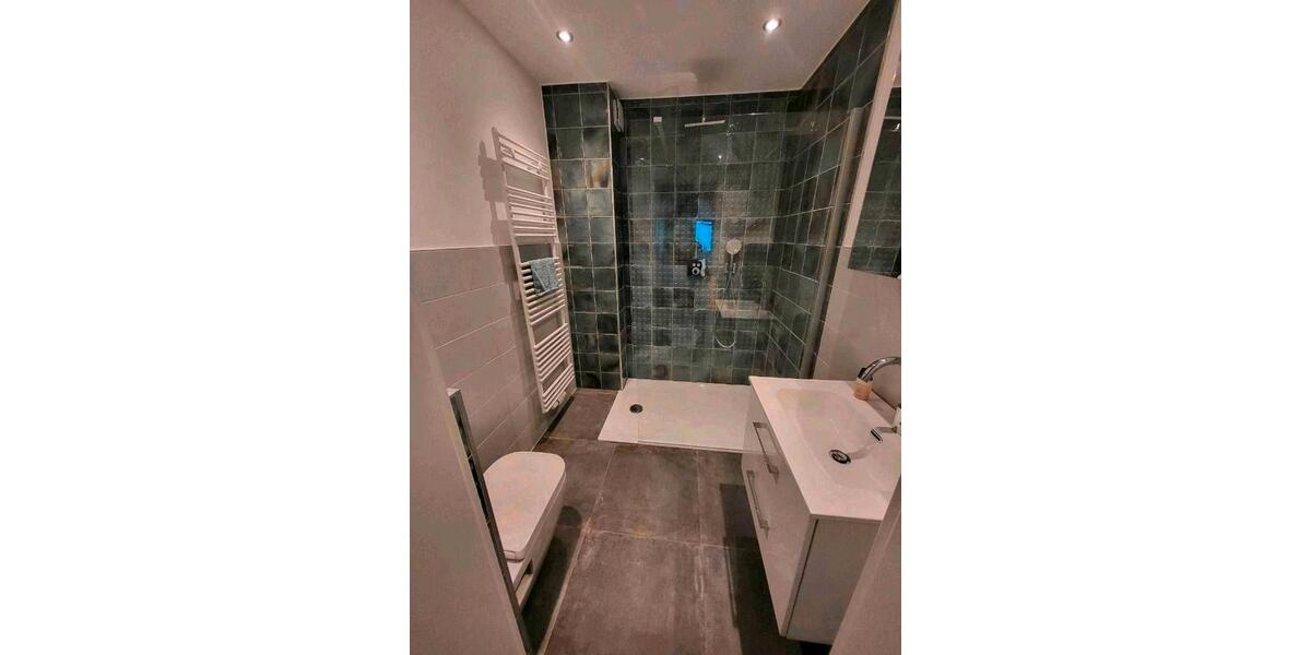 Wohnen auf Zeit Bonn Gronau - 10 Zimmer, 360 m&sup2;, 630&euro; | Angebot:26656257