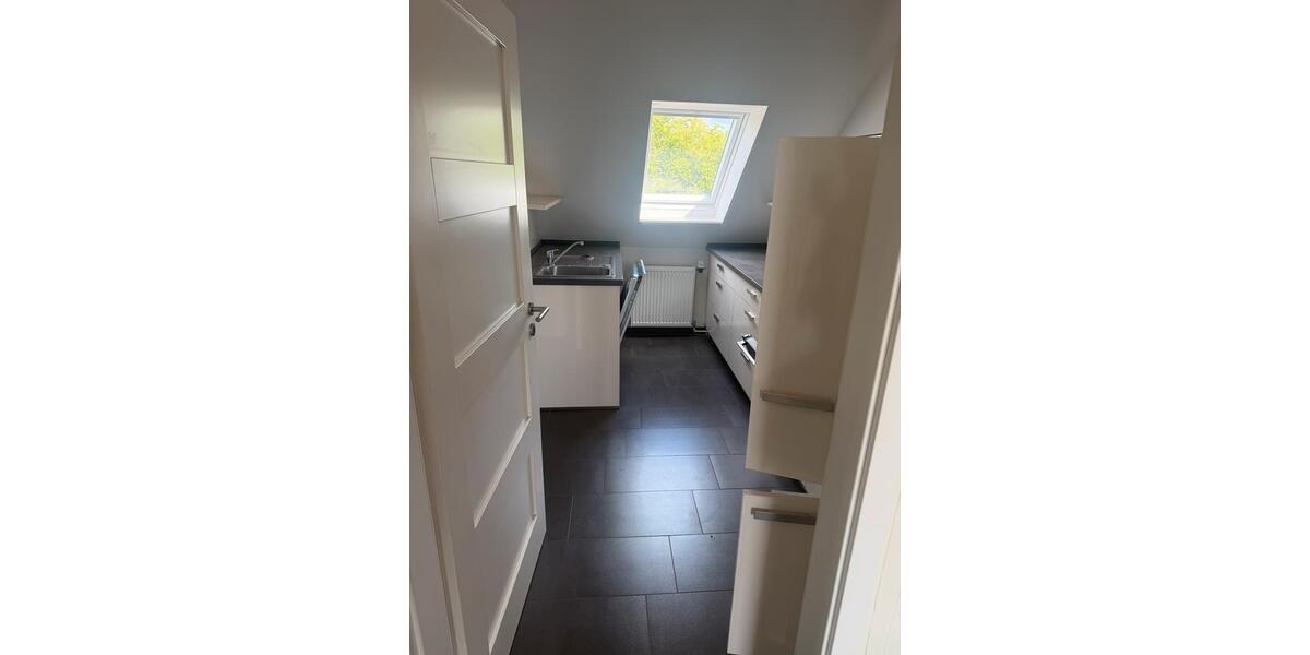 Dachgeschoßwohnung Todesfelde - 2.5 Zimmer, 75 m&sup2;, 1.000&euro; | Angebot:26611995