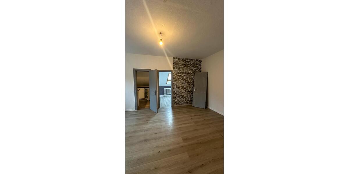 Dachgeschoßwohnung Lägerdorf - 1 Zimmer, 33 m&sup2;, 405&euro; | Angebot:25235816