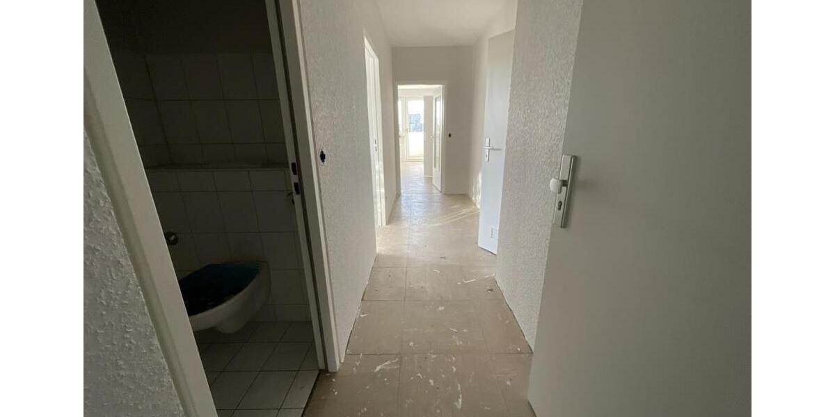 Etagenwohnung Duisburg Duisburg-Mitte - 3 Zimmer, 74 m&sup2;, 699&euro; | Angebot:25053172